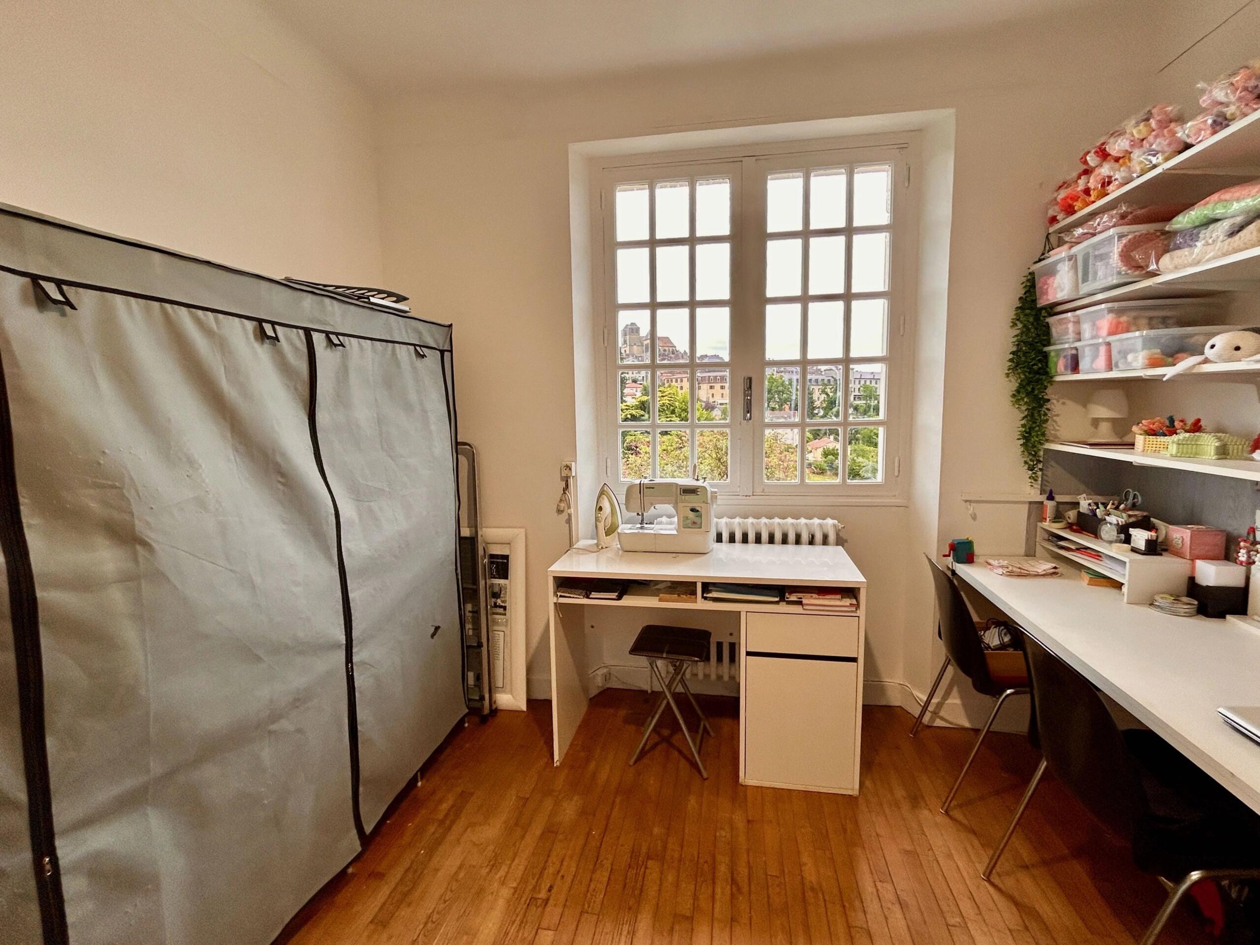 5 bedroom house with medieval town views, Midi-Pyrénées – France – BVI82067