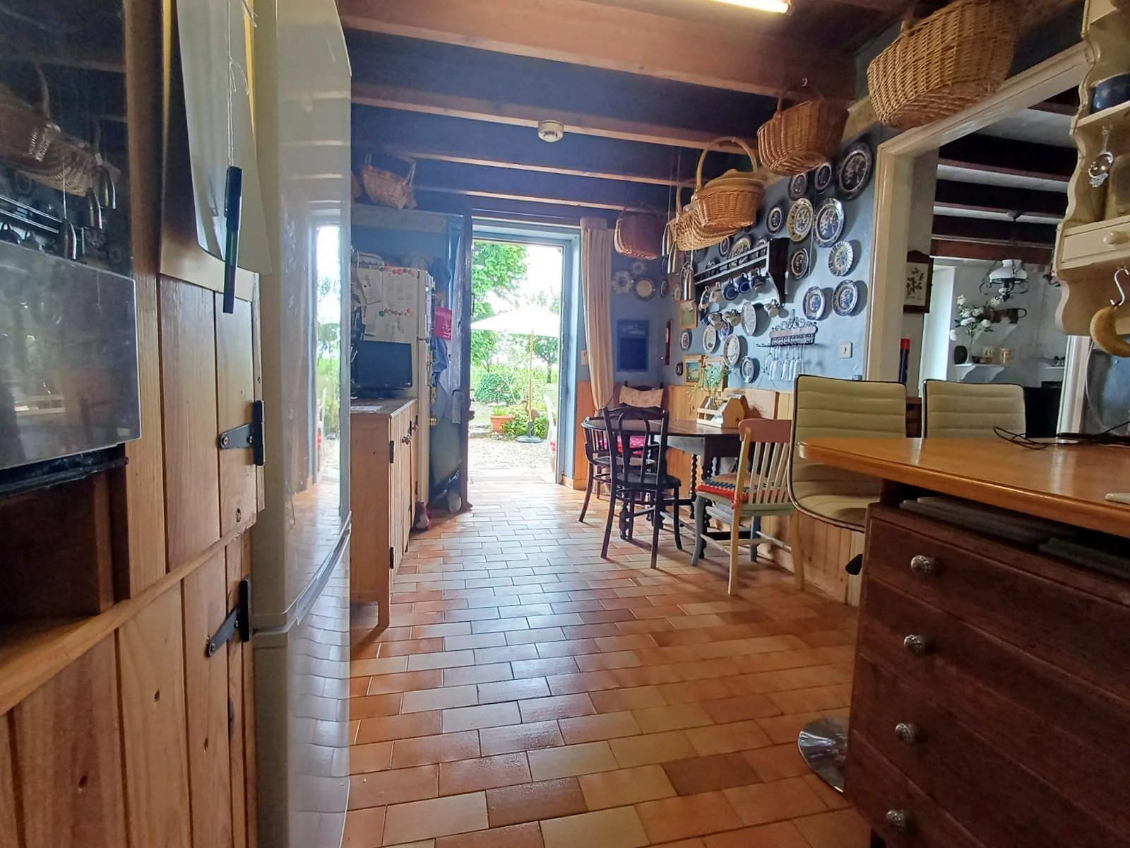 Large Charentaise Farmhouse with Stunning Views and Gîte Potential, Poitou-Charentes – France – BVI81240