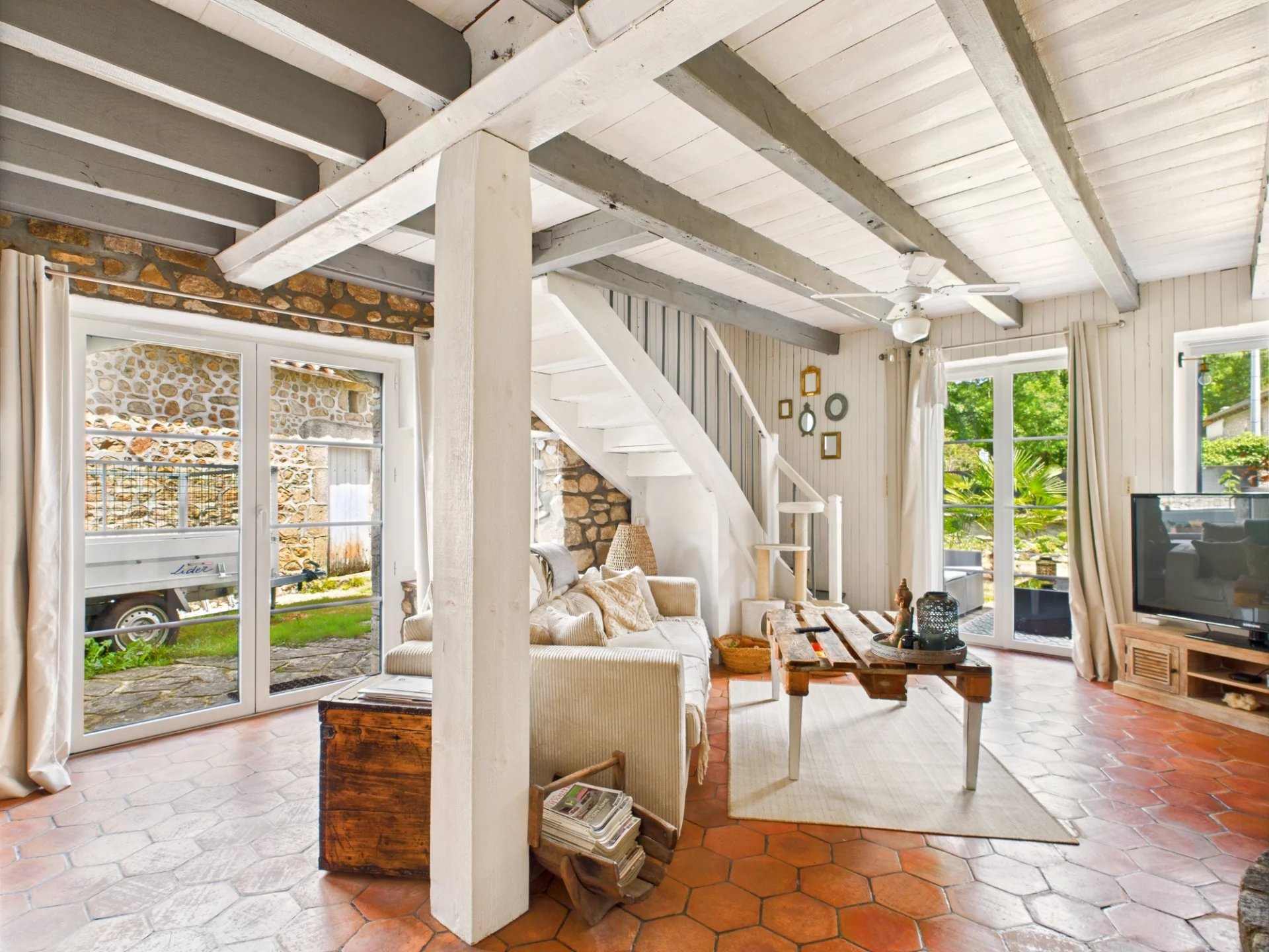 Beautiful village house close to shops, Aquitaine – France – BVI81878