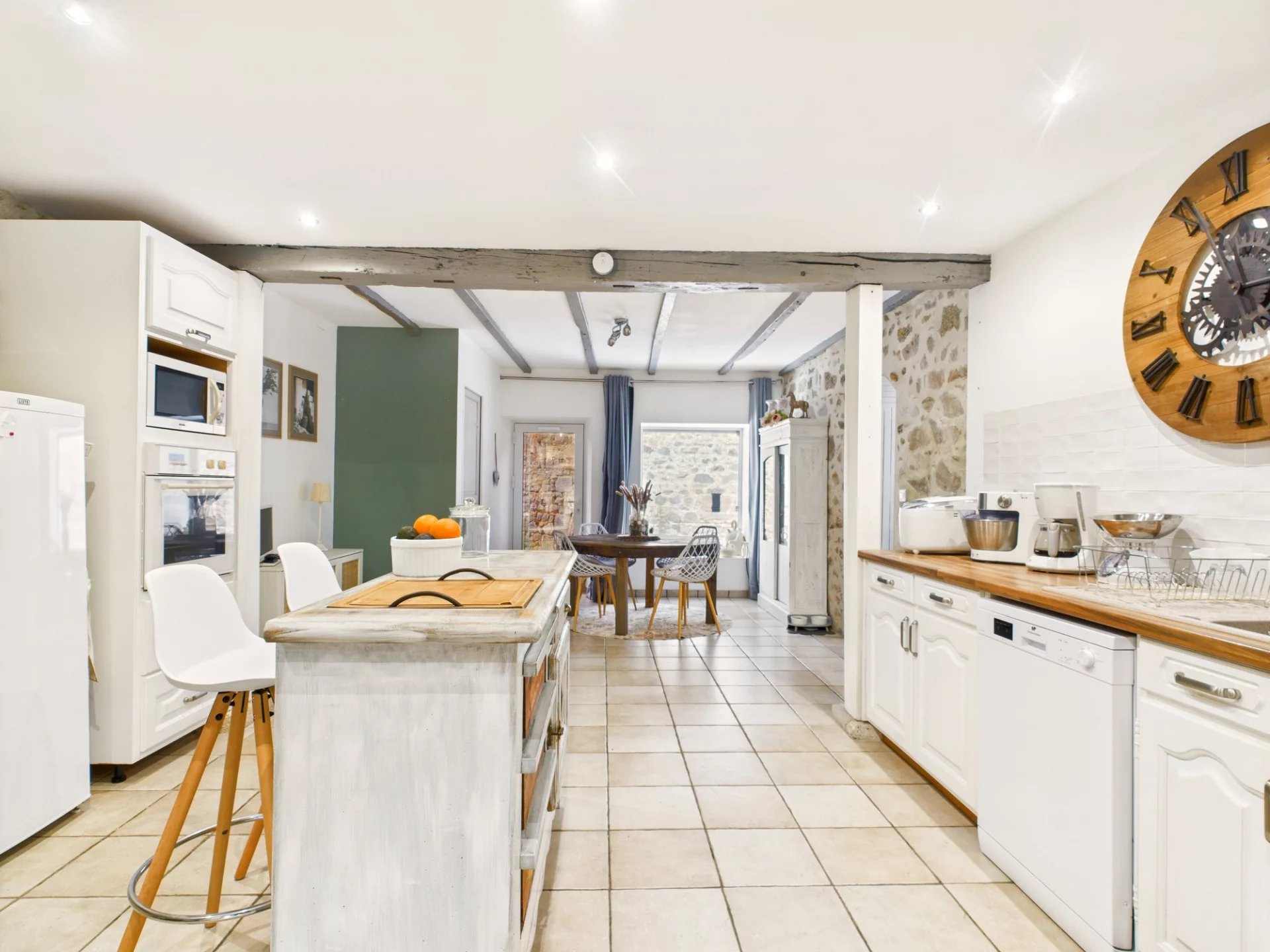 Beautiful village house close to shops, Aquitaine – France – BVI81878