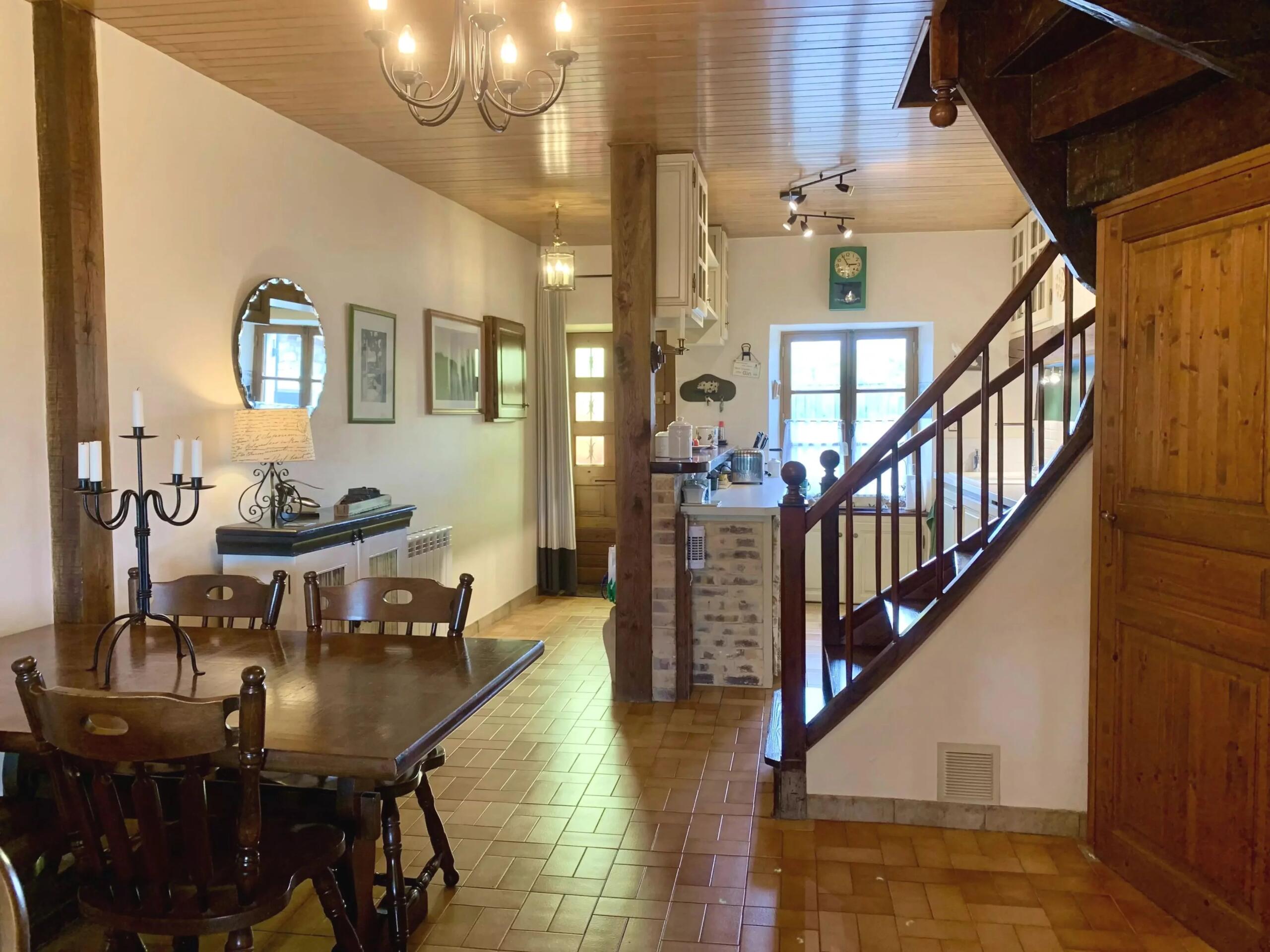 Well-presented 4-bedroom townhouse in Belvès, Aquitaine – France – BVI82055