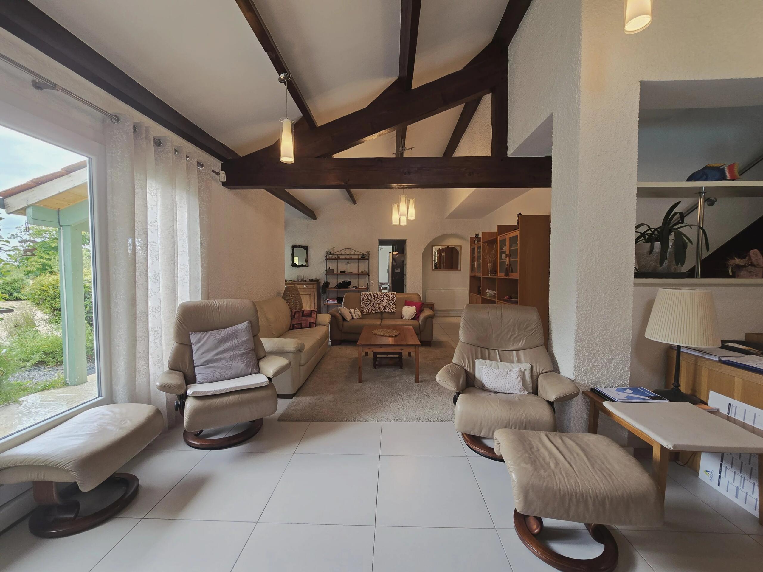 Family home with pool in a peaceful area, Aquitaine – France – BVI81882