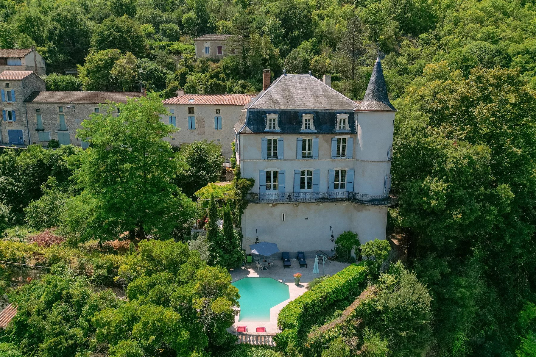 Exceptional property with swimming pool and amazing views, Midi-Pyrénées – France – BVI76089