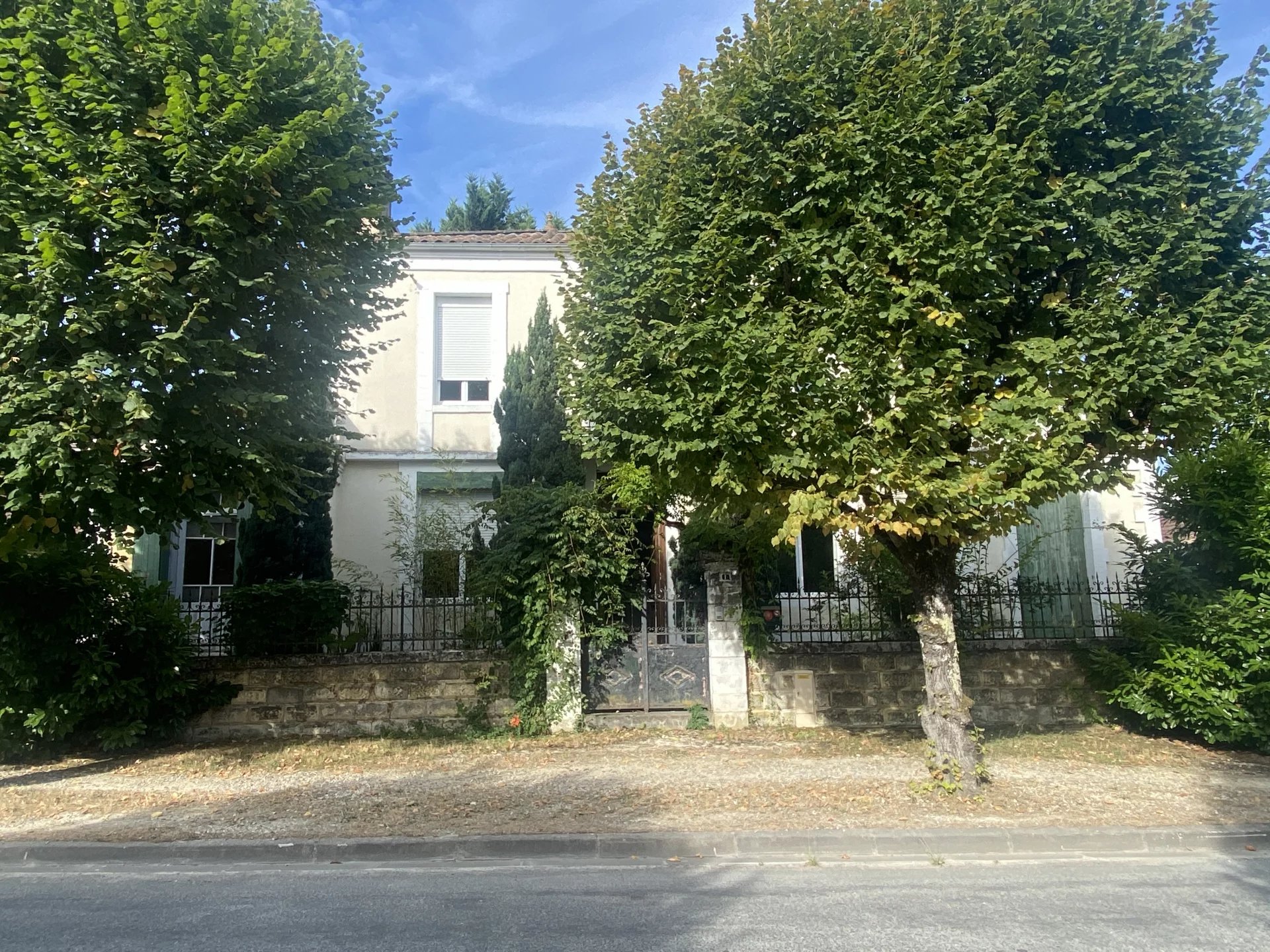 Charming 4-Bedroom House in Scenic Nérac, France, Aquitaine – France – BVI82193
