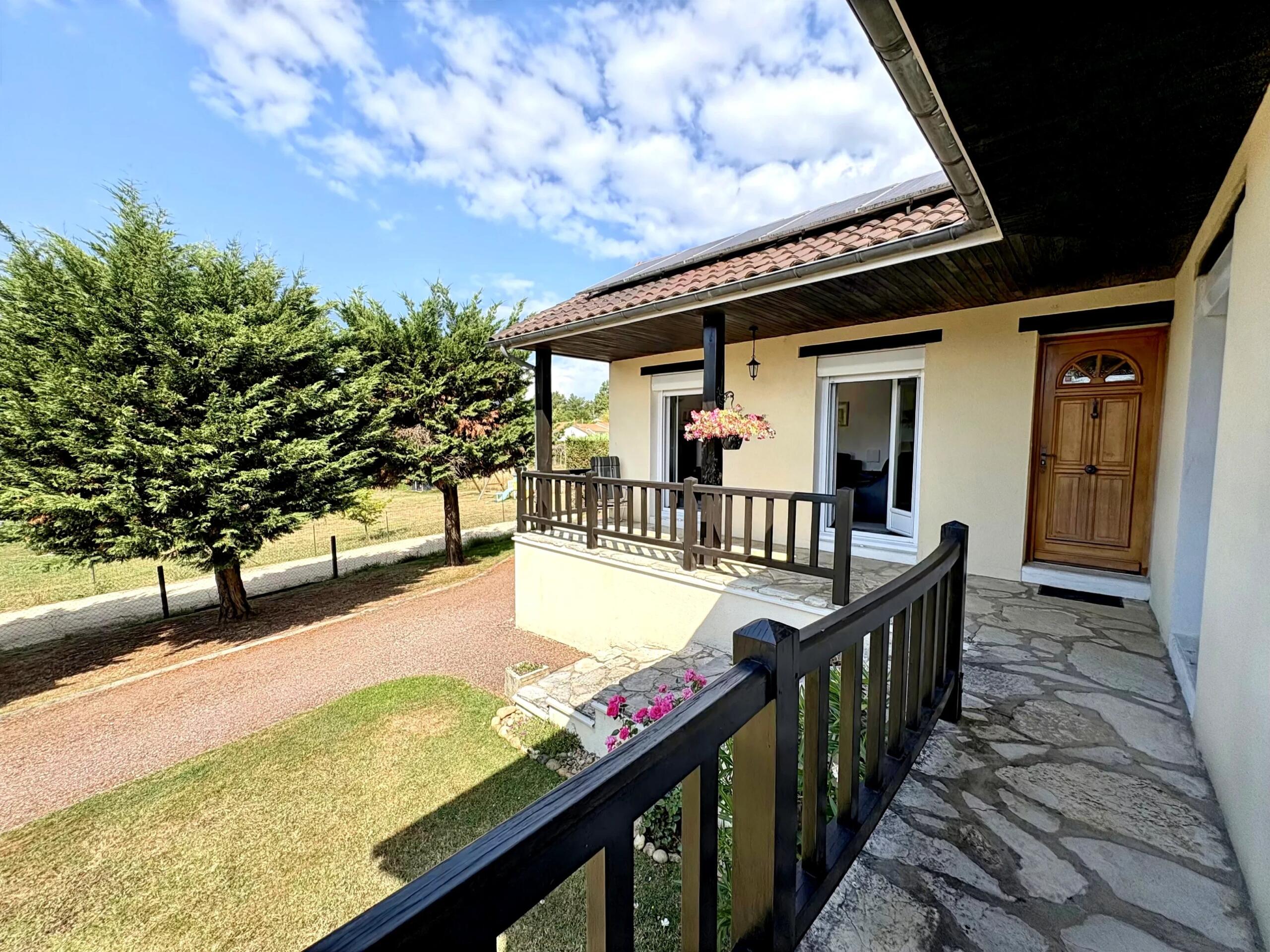 Light-Filled Conservatory at the Heart of a Family Home, Aquitaine – France – BVI82009