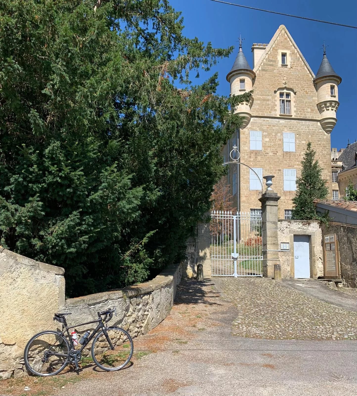 LERAN: studio apartment in a historic Château, Midi-Pyrénées – France – BVI82205