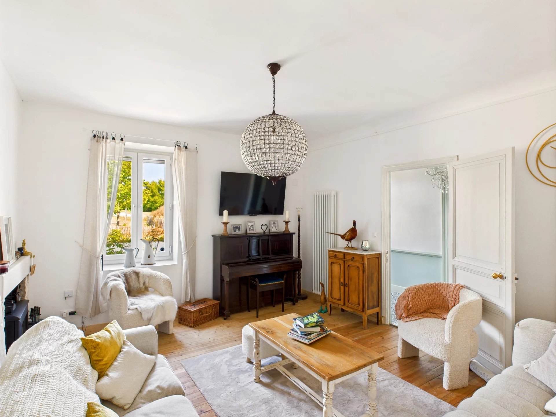 Charming Manor House, Poitou-Charentes – France – BVI81807