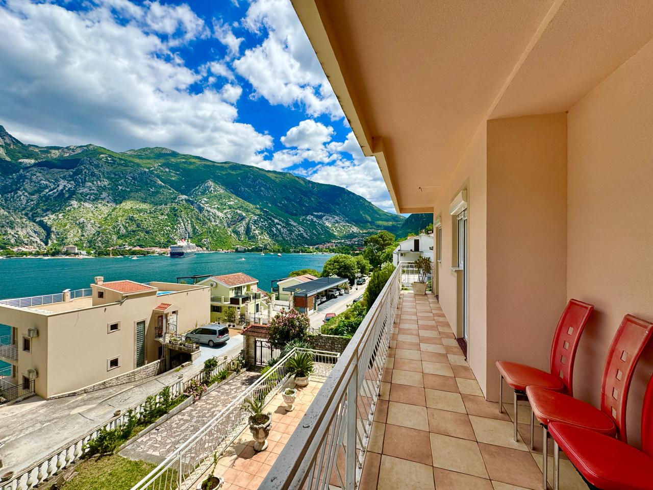 House for Sale in Muo Kotor – 6-Bedroom Villa with Sea View [382m²], Montenegro – MRENB88