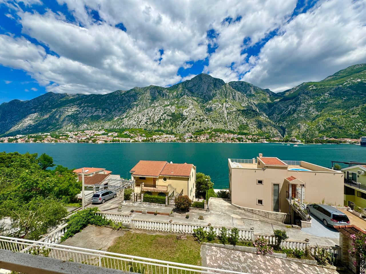 House for Sale in Muo Kotor – 6-Bedroom Villa with Sea View [382m²], Montenegro – MRENB88