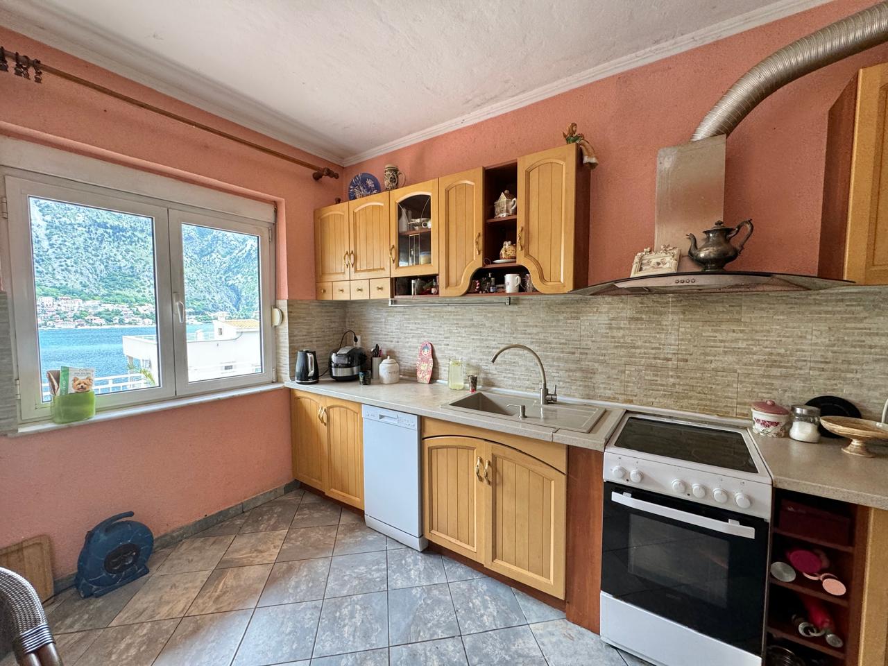 House for Sale in Muo Kotor – 6-Bedroom Villa with Sea View [382m²], Montenegro – MRENB88