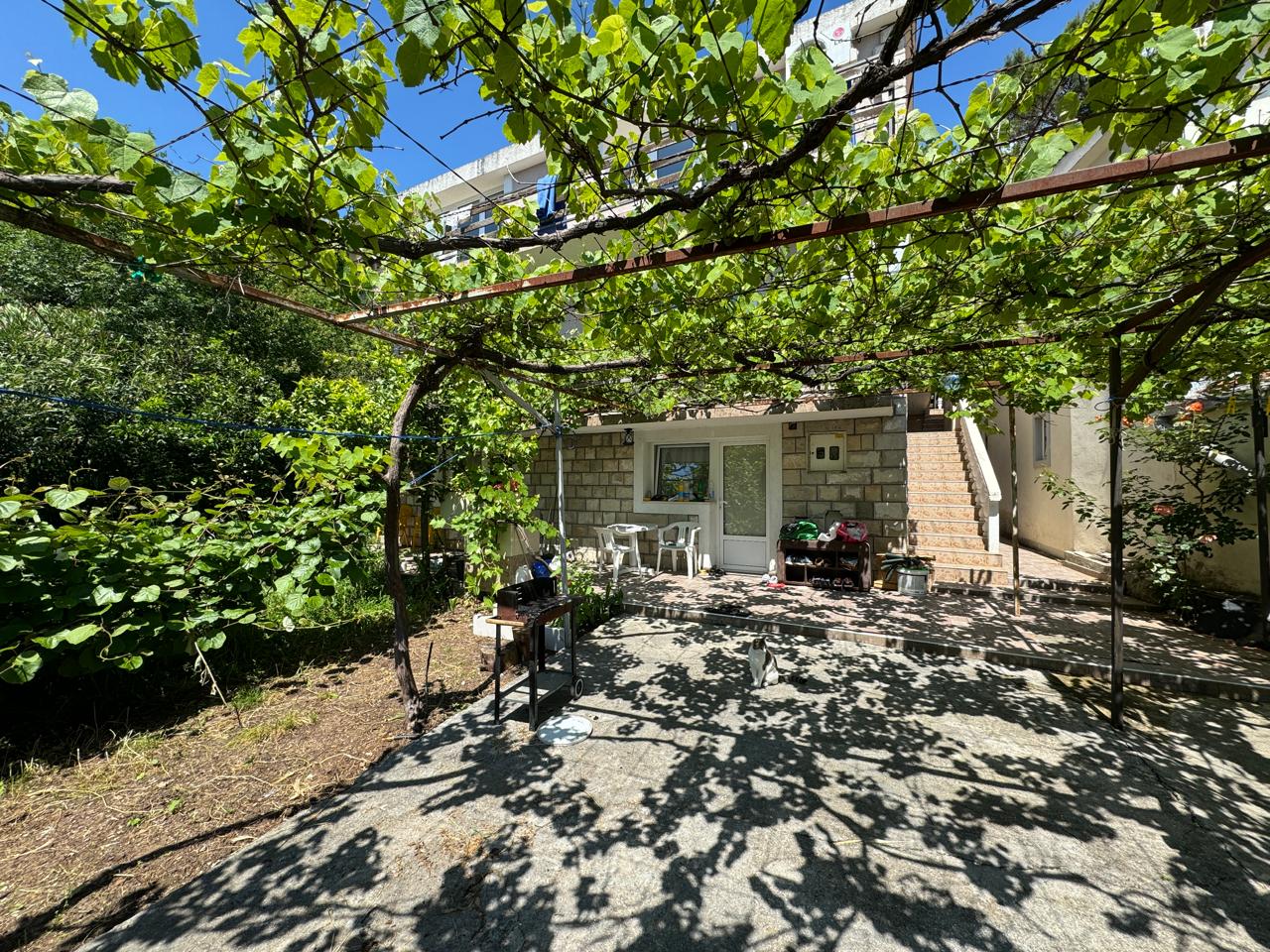 House for Sale in Budva – 7 Bedrooms, Sea View, Peaceful Location, Montenegro – MRENB89