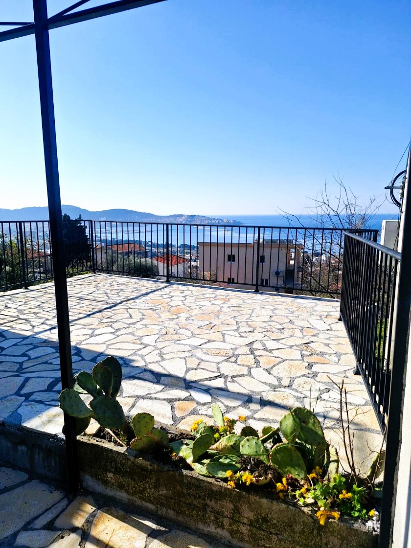 Spacious Family House for Sale in Šušanj with Sea View – 130m², Montenegro – MREALE89