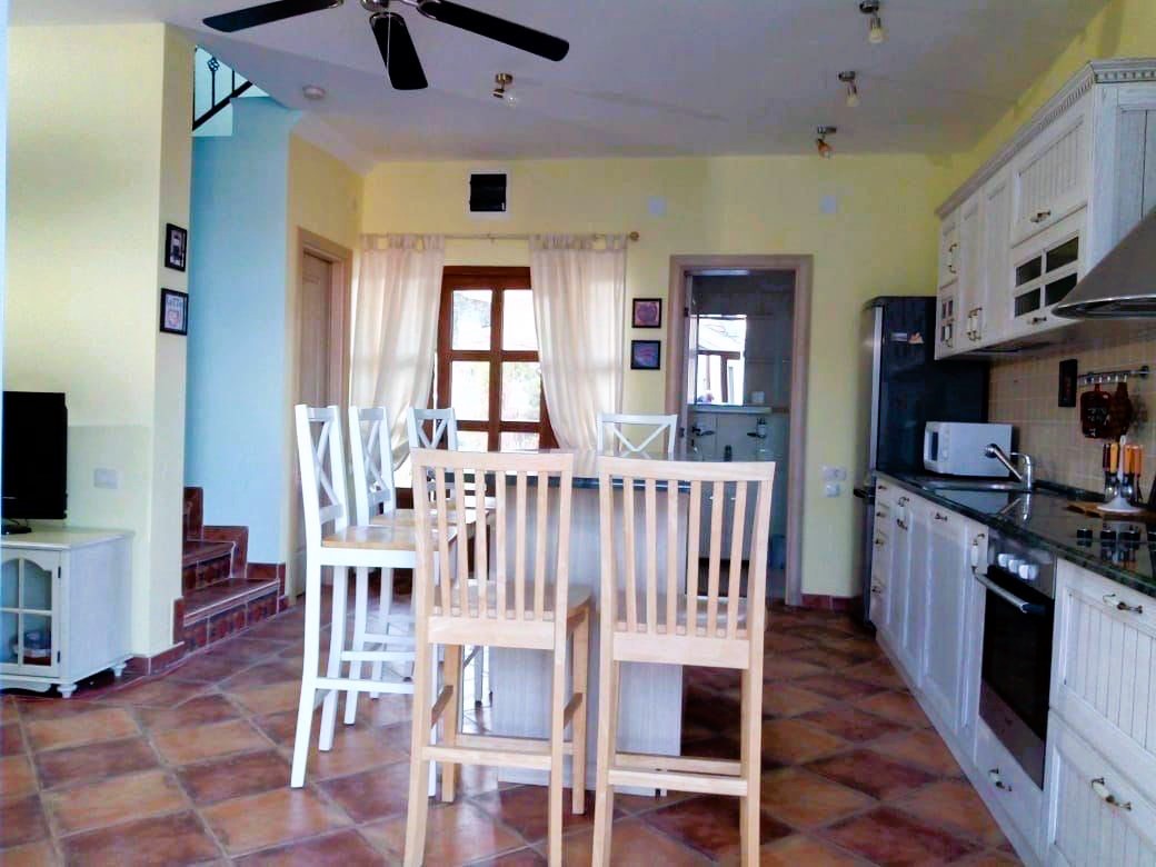 Townhouse with Sea View in Vranovici – 140m², Pool, Sauna, Montenegro – MREMON-01