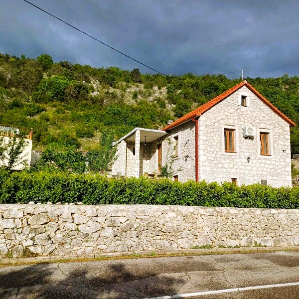 Elite Stone House for Sale near Danilovgrad – Cultural Gem with Gardens and Security System, Montenegro – MREMP-01