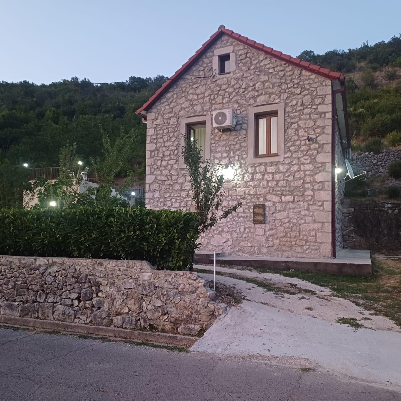 Elite Stone House for Sale near Danilovgrad – Cultural Gem with Gardens and Security System, Montenegro – MREMP-01