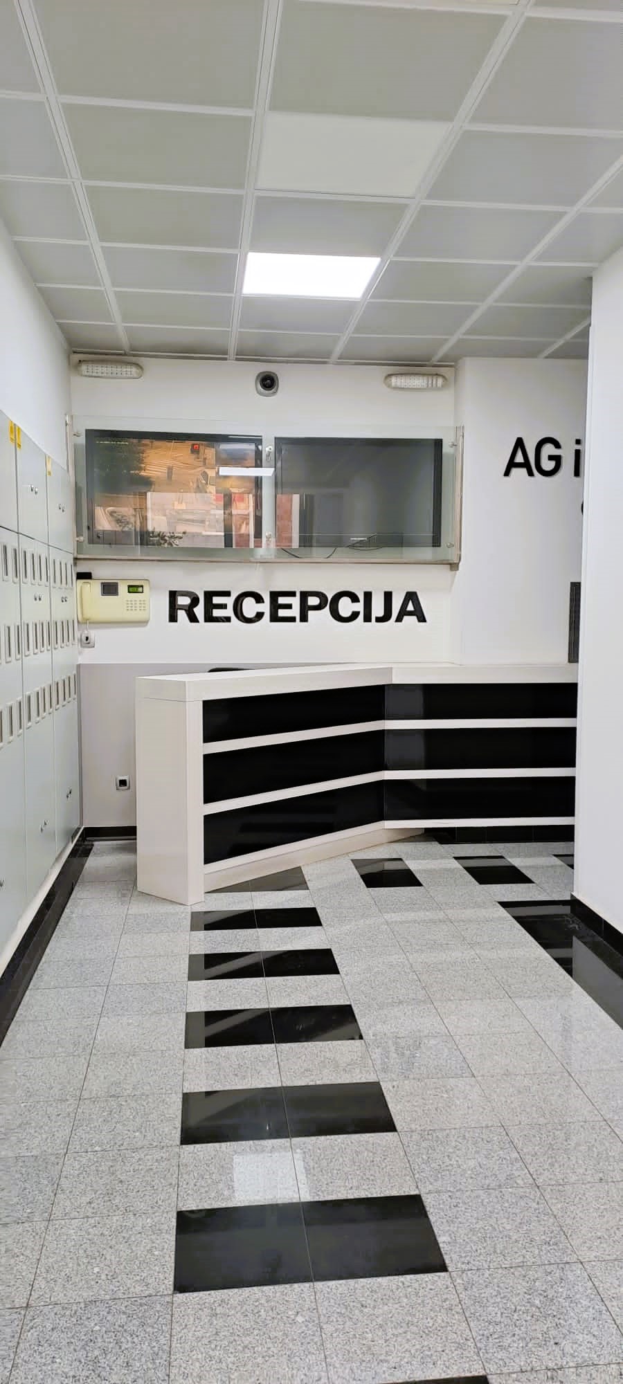 Penthouse Apartment for Sale in Budva – Central Location with Sea View, Montenegro – MRENB98