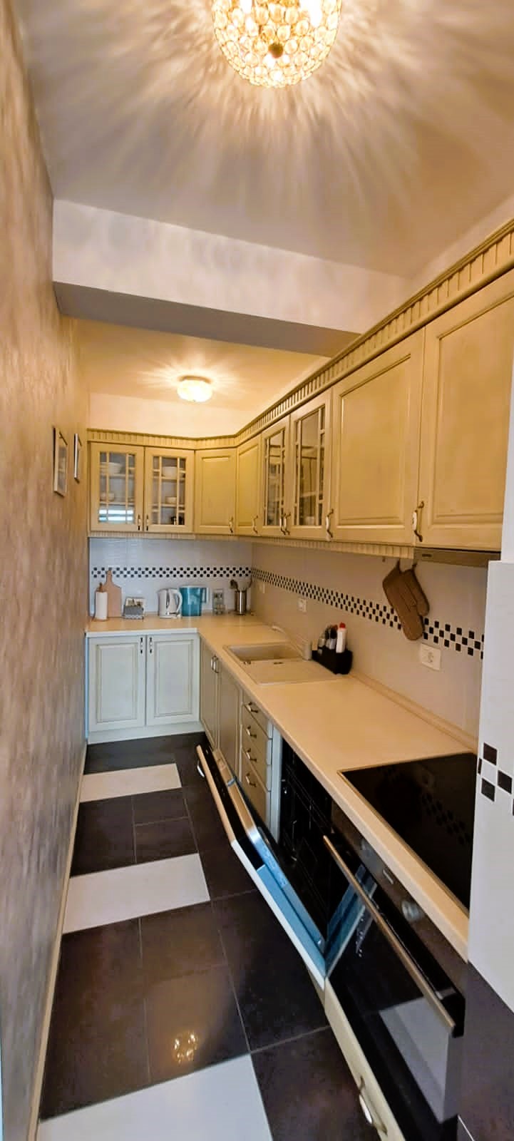 Penthouse Apartment for Sale in Budva – Central Location with Sea View, Montenegro – MRENB98