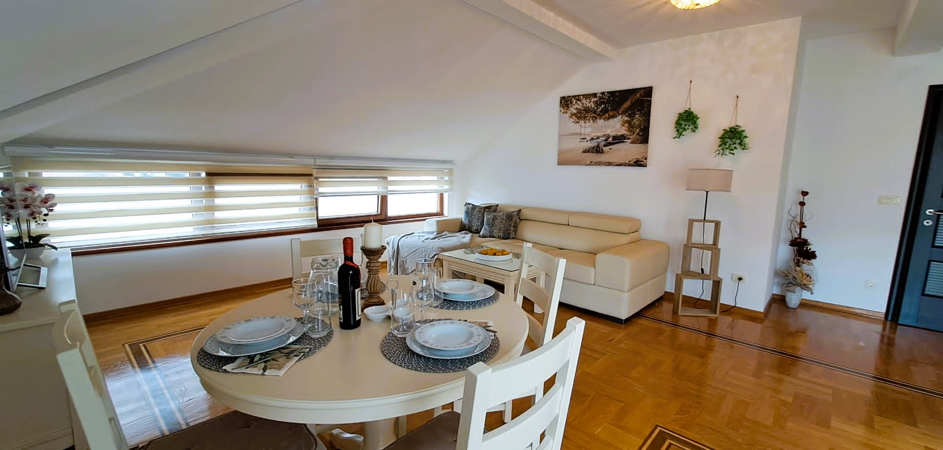 Penthouse Apartment for Sale in Budva – Central Location with Sea View, Montenegro – MRENB98