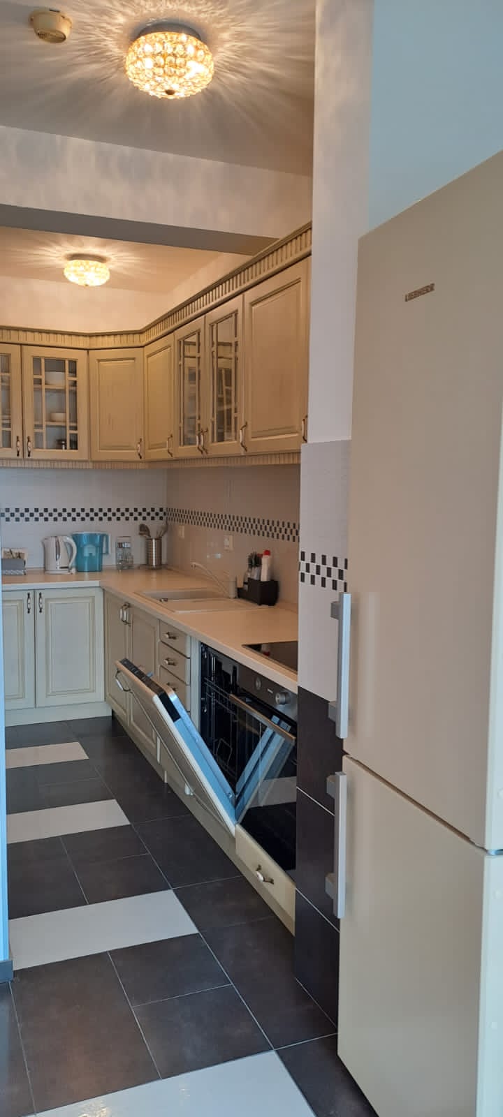 Penthouse Apartment for Sale in Budva – Central Location with Sea View, Montenegro – MRENB98