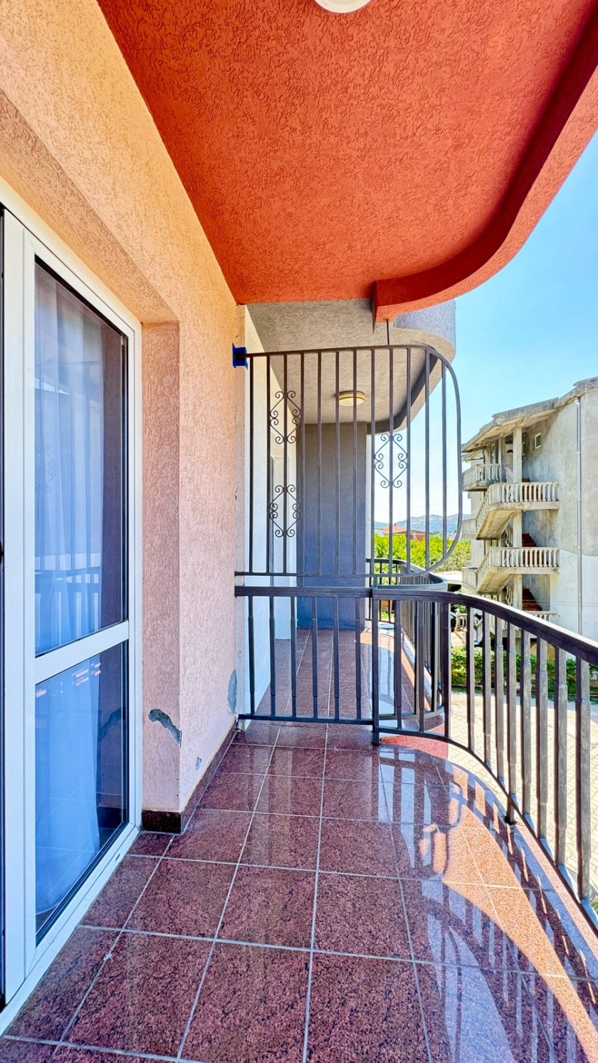 Apartment for Sale Bjeliši – 98m², Renovated, with Mountain View,  – MREALE-101