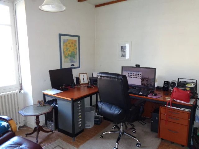 Lovely 3 bed house with in-ground pool, 2 guest houses and potential to create a third, Poitou-Charentes – France – BVI71520