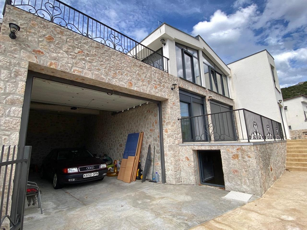 Villa for Sale Sutomore – New Modern Home with Sea View, Pool & Garage, Montenegro – MREVES2