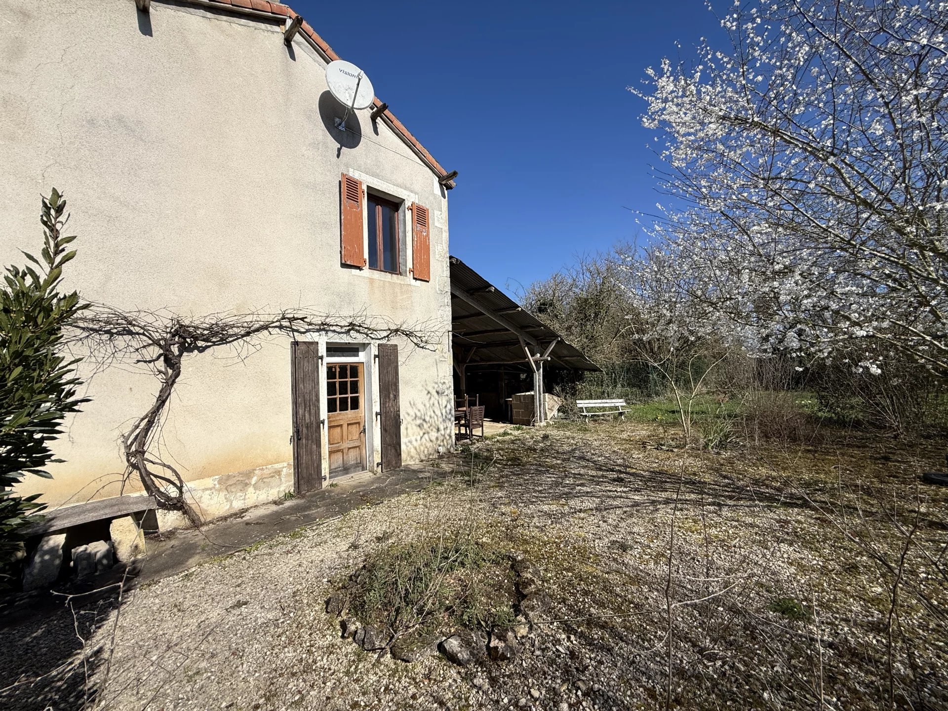 Two bedroom property close to Savigné, Poitou-Charentes – France – BVI81937