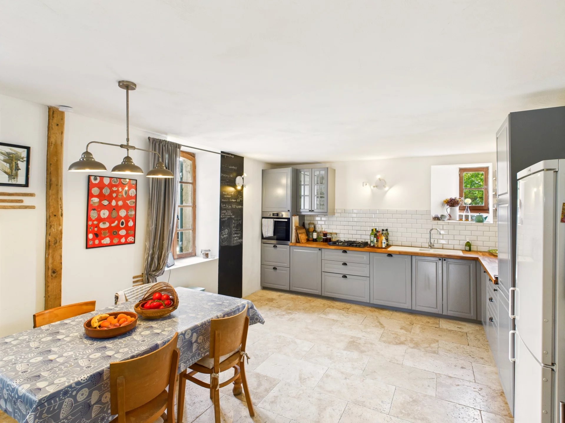 Idyllic Stone Farmhouse Amid Sunflower Fields, Aquitaine – France – BVI80786