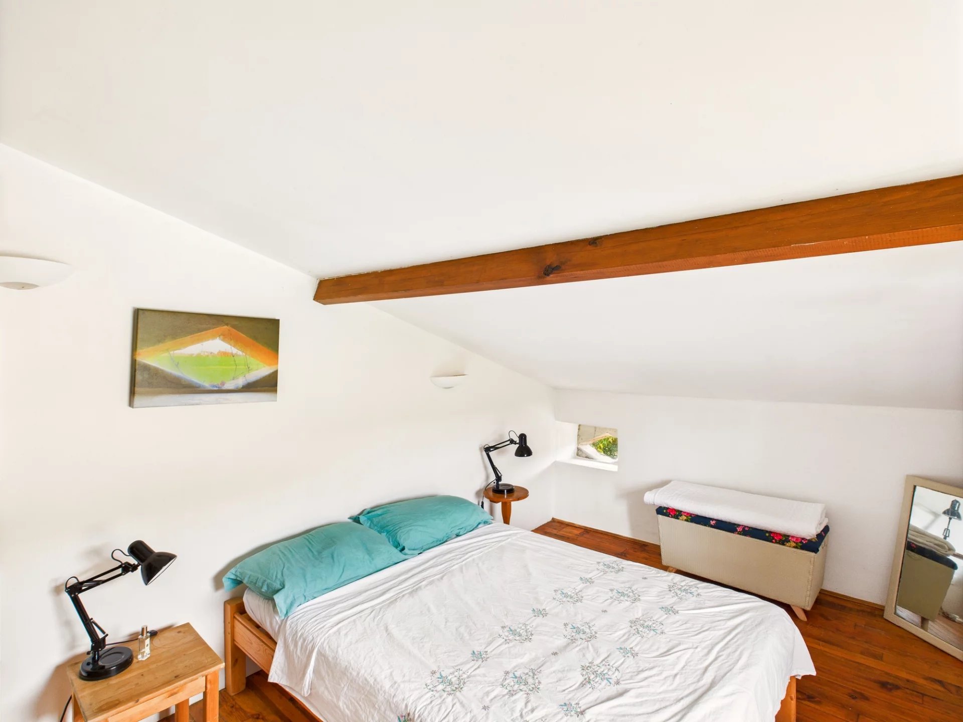 Idyllic Stone Farmhouse Amid Sunflower Fields, Aquitaine – France – BVI80786