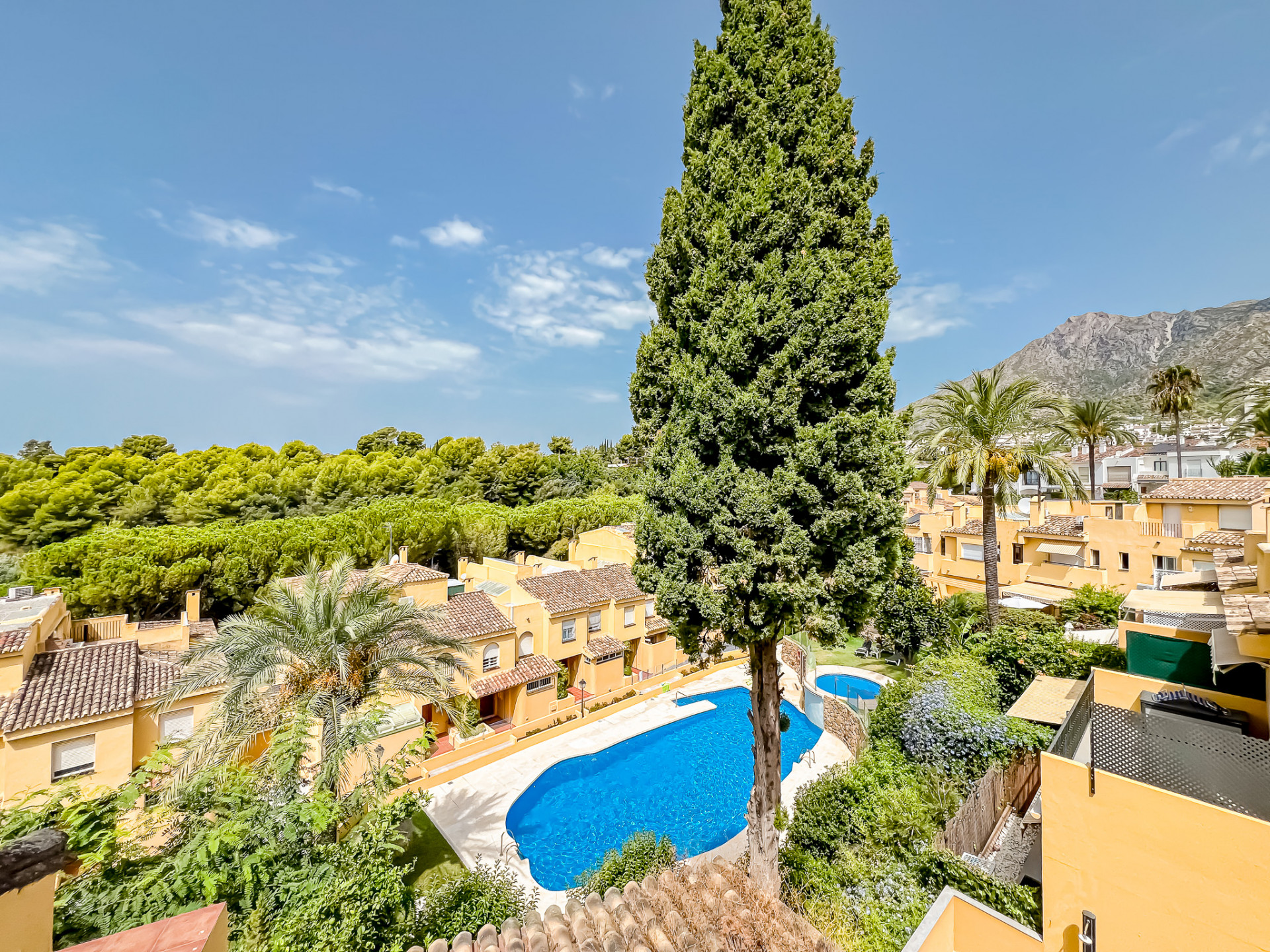 2 bedroom Town House in Marbella, Malaga, Spain – 428-04773P