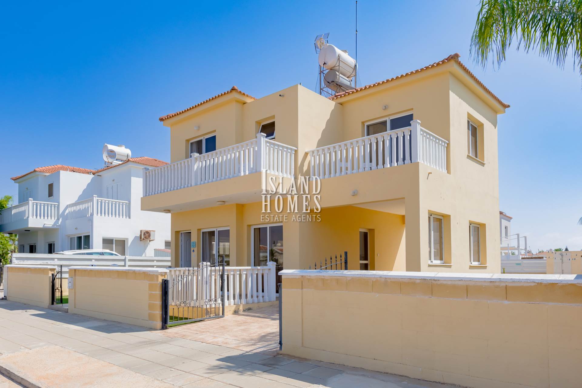 3 bedroom Detached in Ayia Thekla, Famagusta, Cyprus – StT107