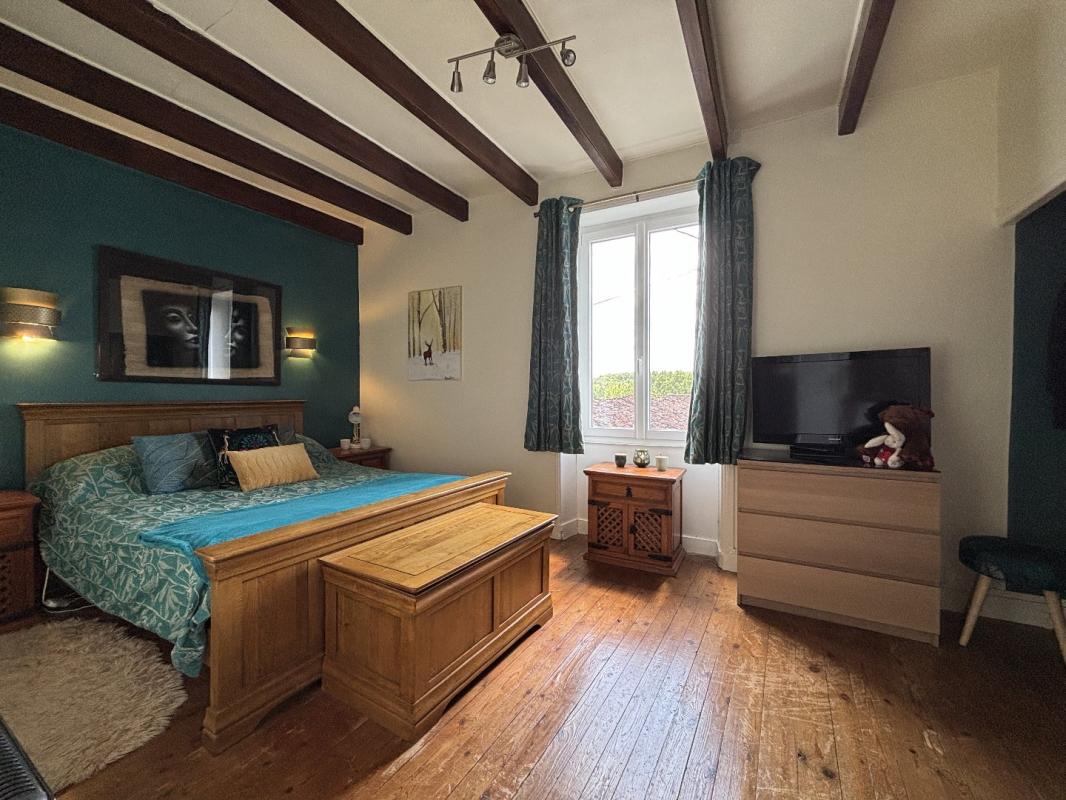 4 bedroom maison in Ventouse, Charente, France