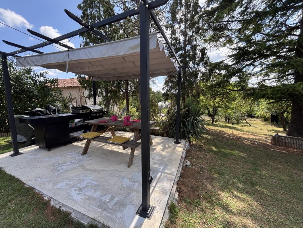 4 bedroom maison in Ventouse, Charente, France