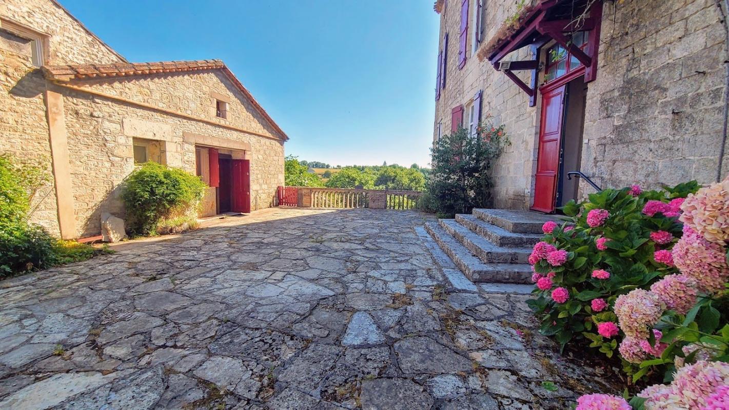 8 bedroom demeure in Castelnau Montratier, Lot, France – E863F198B92F4AD4