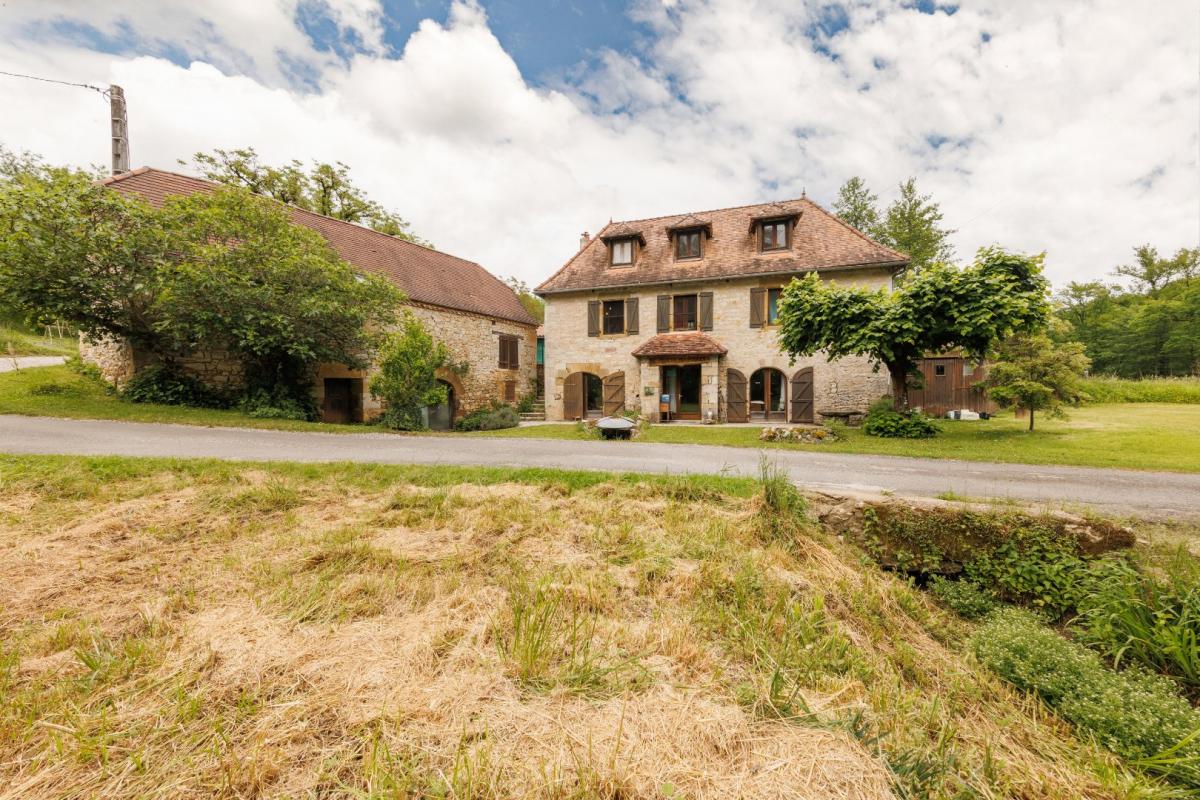 8 bedroom moulin in La Chapelle Aux Saints, Corrèze, France