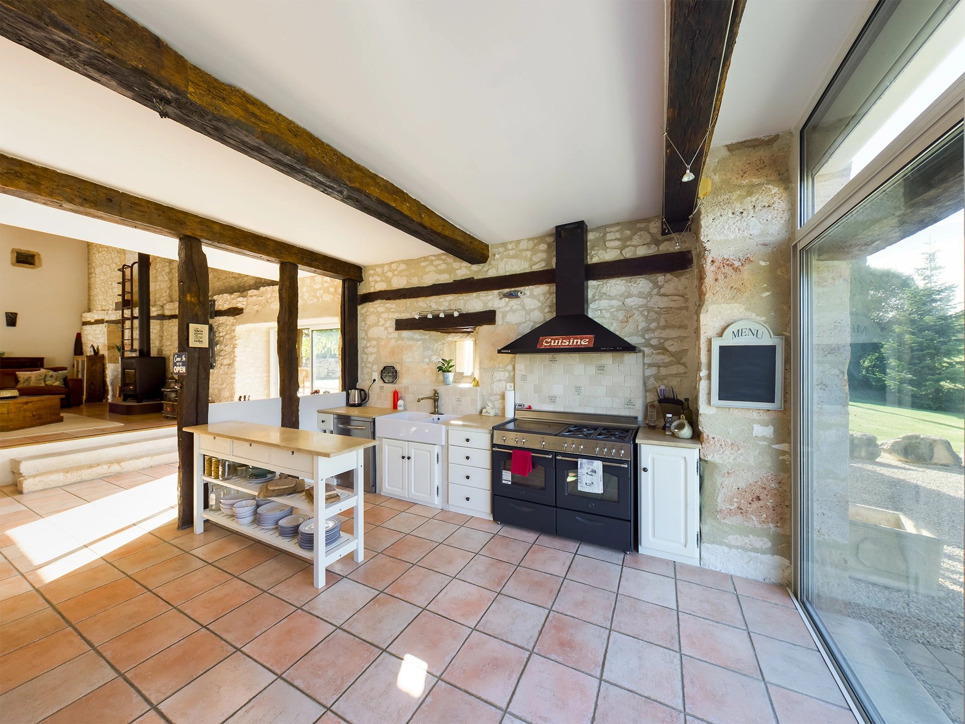 Stunning property with 3 bedrooms and swimming pool, Aquitaine – France – BVI76426