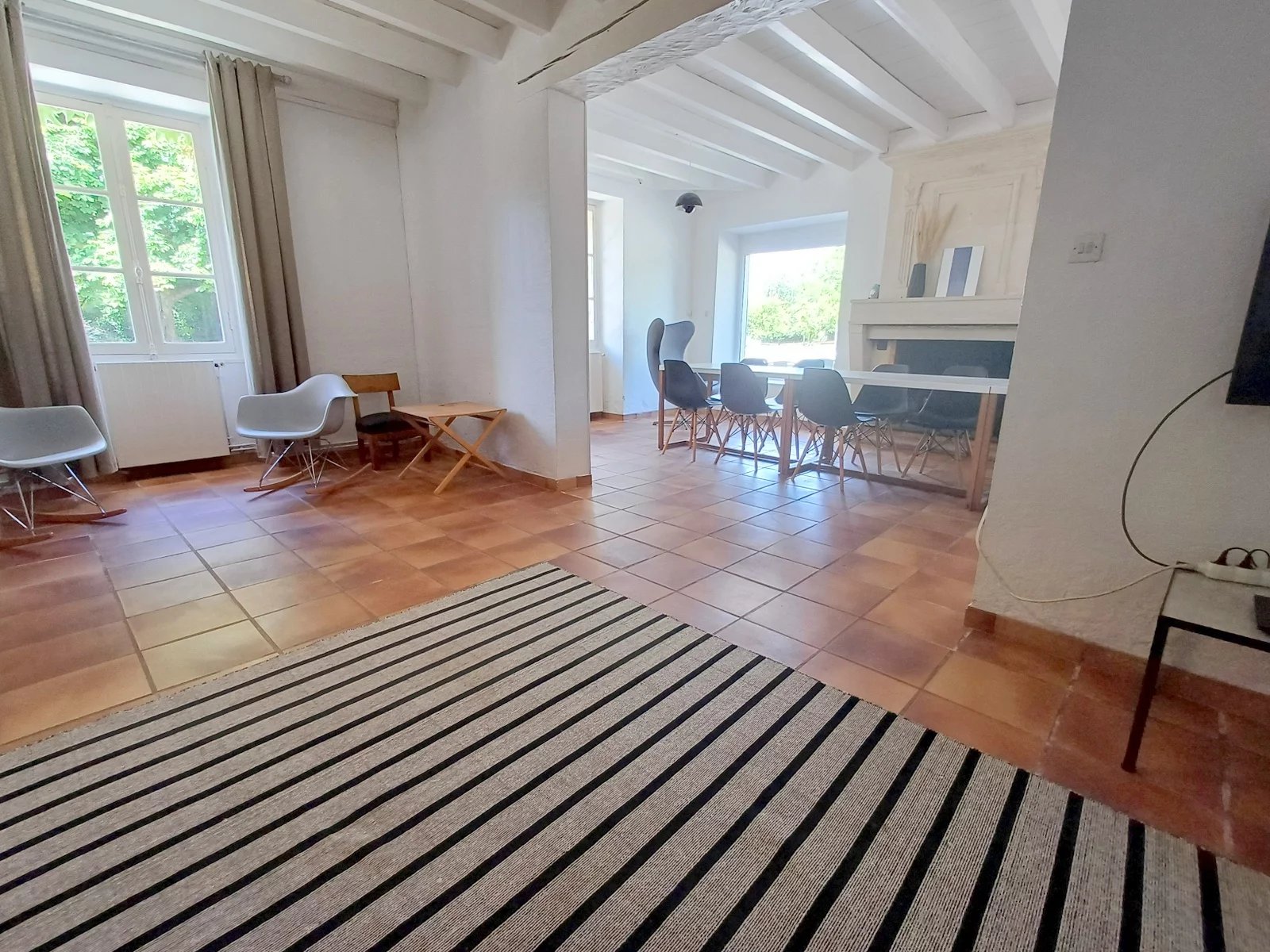 Imposing Manor House with Pool and Glorious garden – Close to the Coast, Poitou-Charentes – France – BVI80324