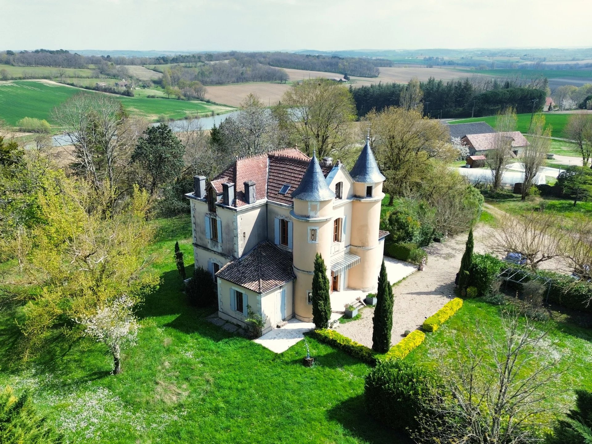 Elegant 19th-Century Château with Turrets – A Refined Blend of Heritage and Modern Comfort, Aquitaine – France – BVI80043