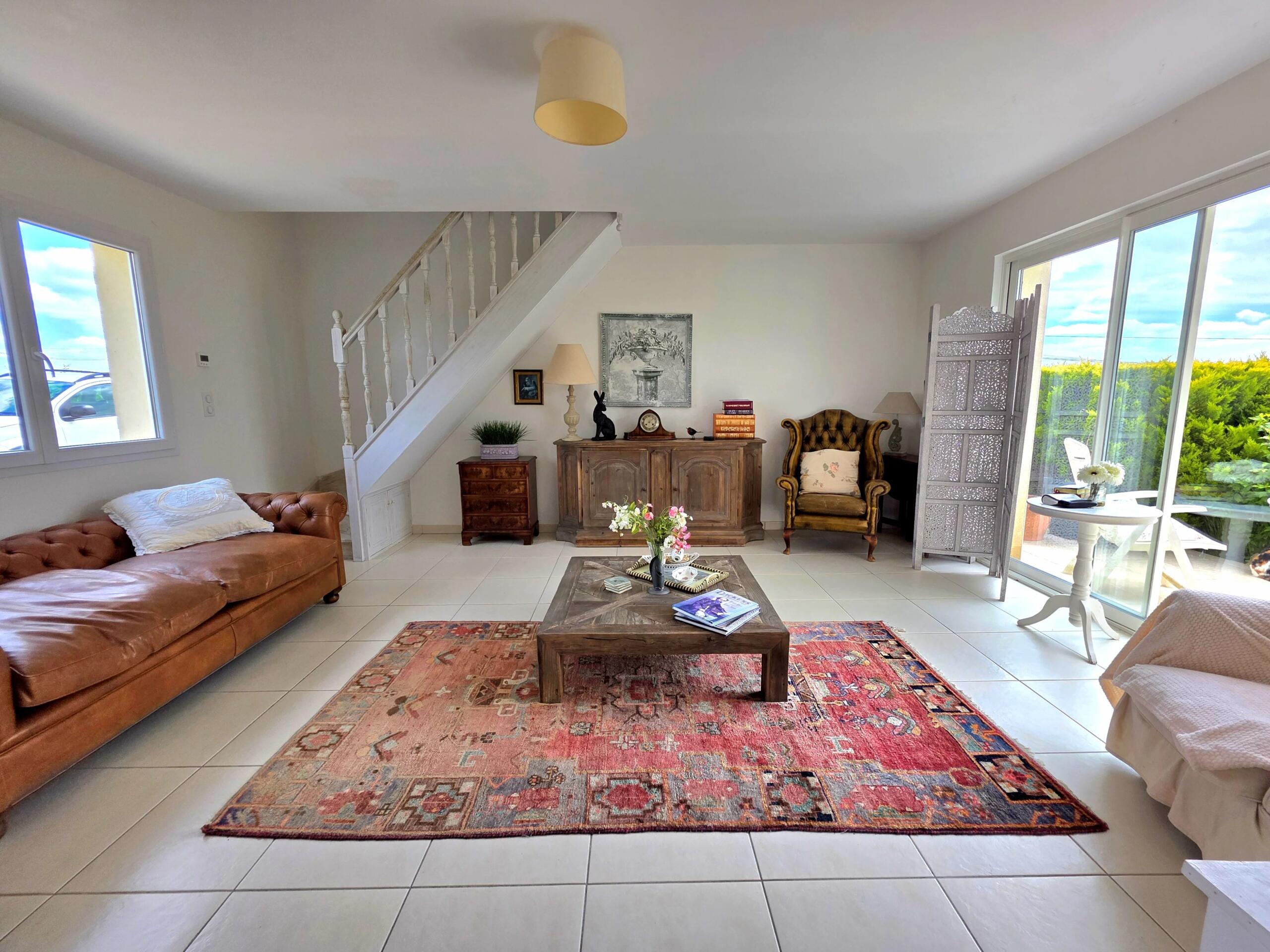 Light and Spacious 3 bed 3 bath villa with pigeonnier and countryside views, Aquitaine – France – BVI81133