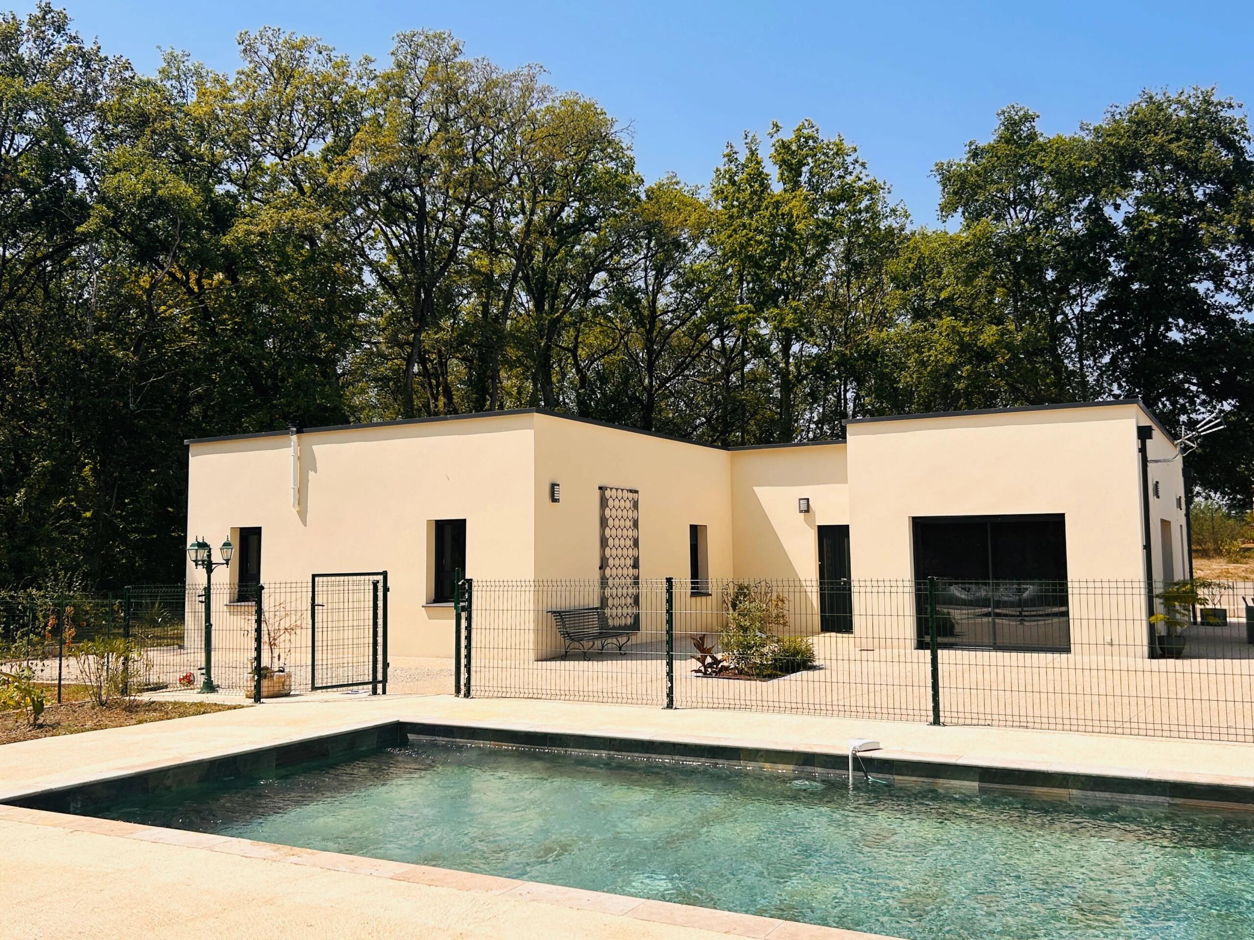 4-bed single-storey house with pool, Midi-Pyrénées – France – BVI82244