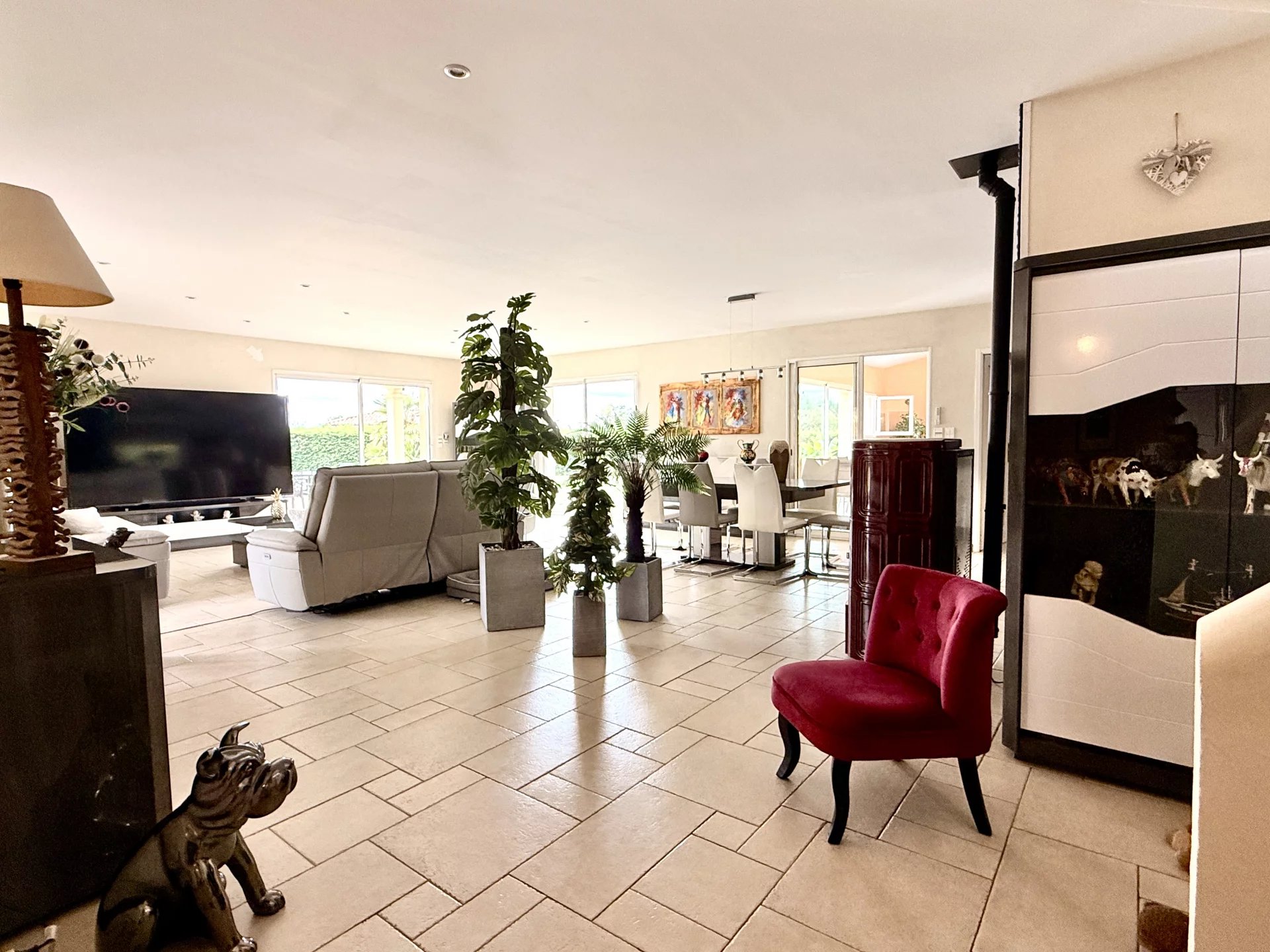 Elegant Home with Pool, Large Garden and Electric Gate – Short Distance to Brigueuil Centre, Poitou-Charentes – France – BVI82283