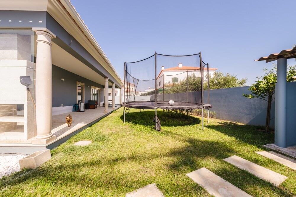 3+1 bedroom villa in Caldas da Rainha