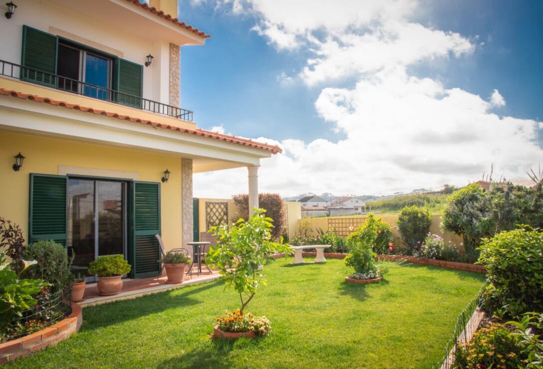 Traditional 4 bedroom villa with heated pool in Reguengo da Parada – Portugal