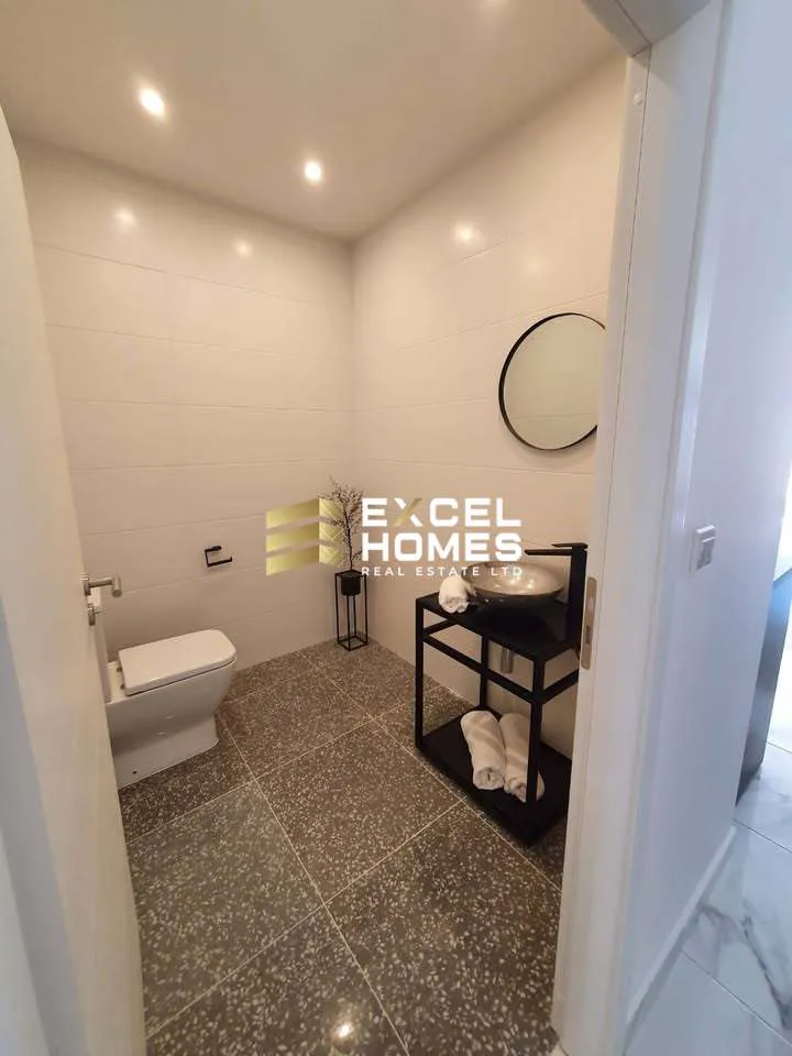 1 bedroom Apartment in Sliema, Malta – 63880