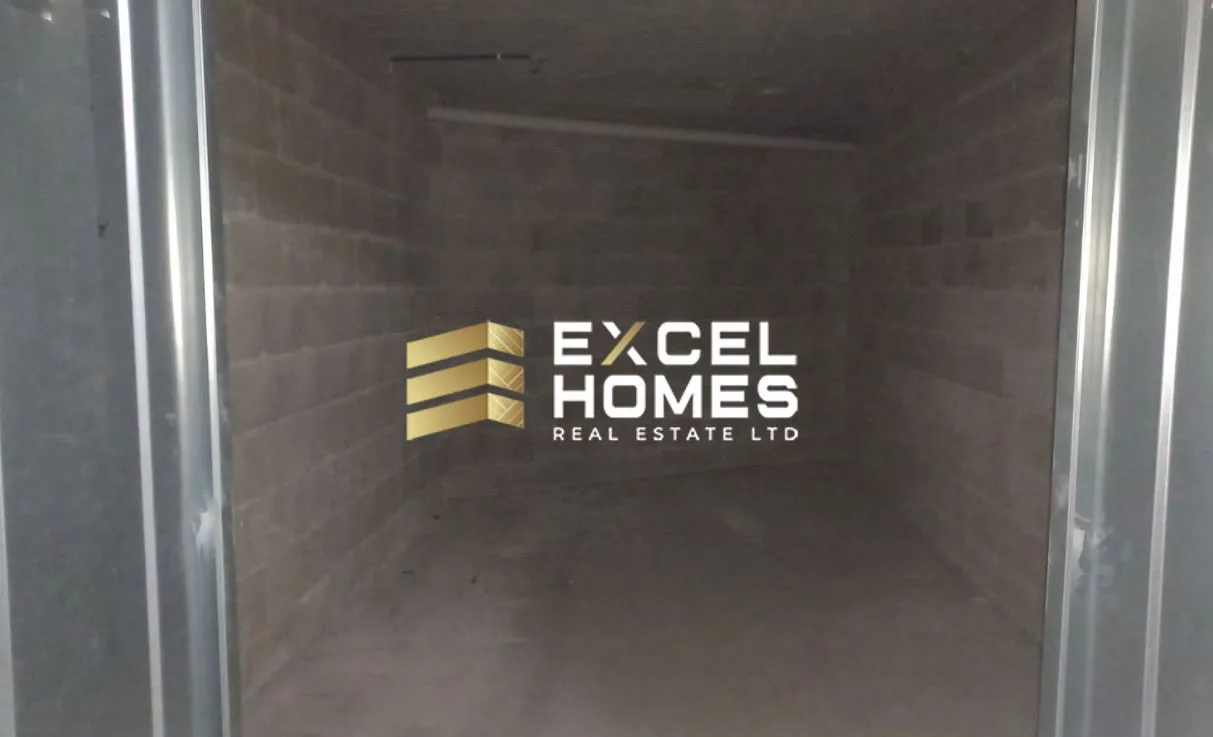 Garage in Gzira, Malta – 63874