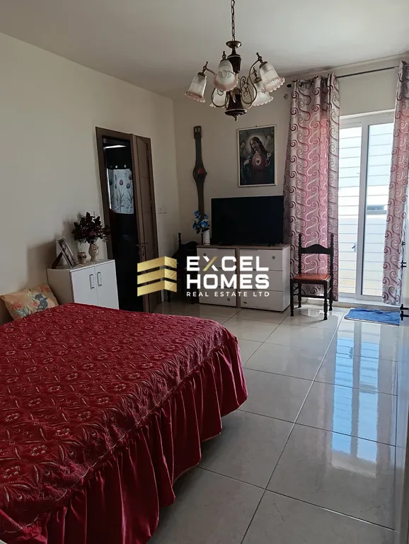 3 bedroom Penthouse in Zabbar, Malta – 63850