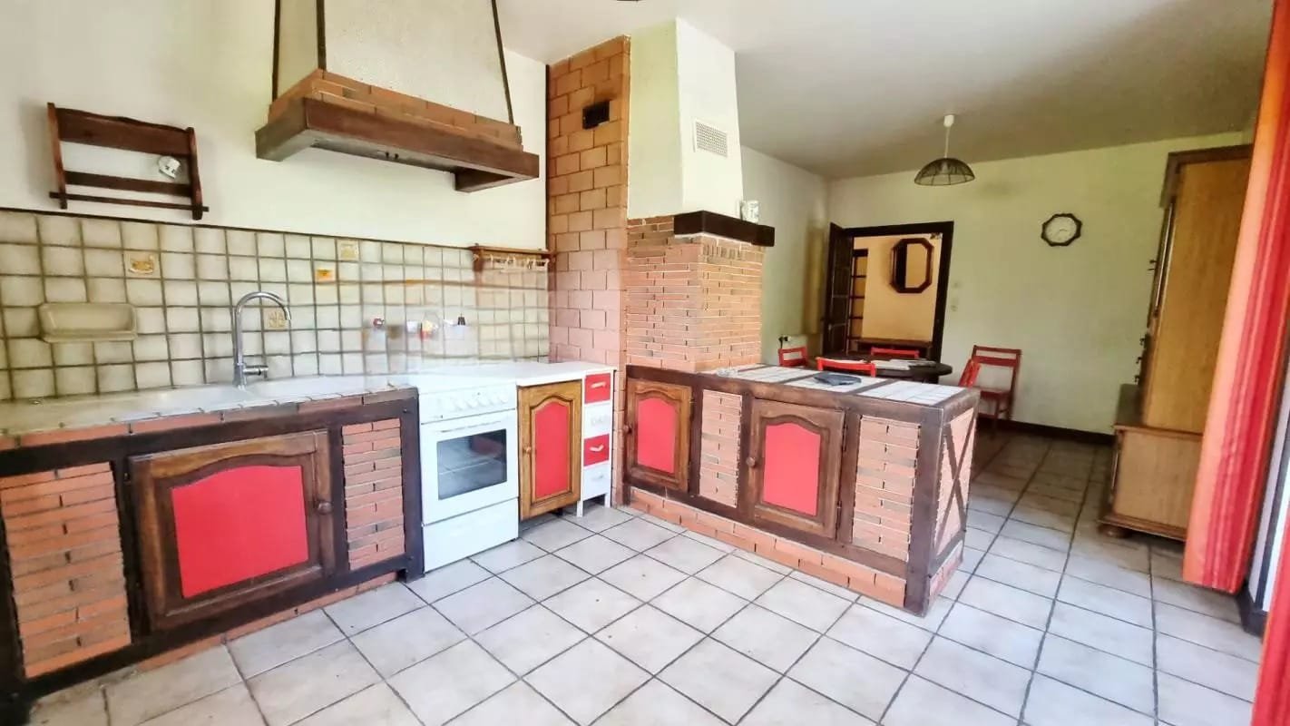 3 bedroom maison in Milhac D’auberoche, Dordogne, France