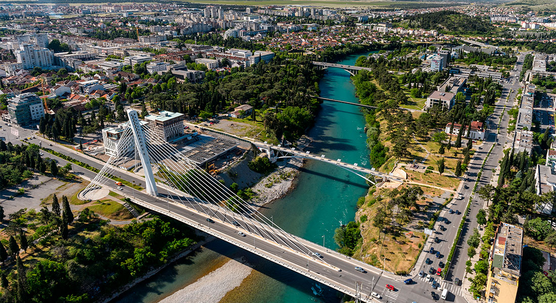 2 bedroom Commerce property in , Montenegro – CMM53139