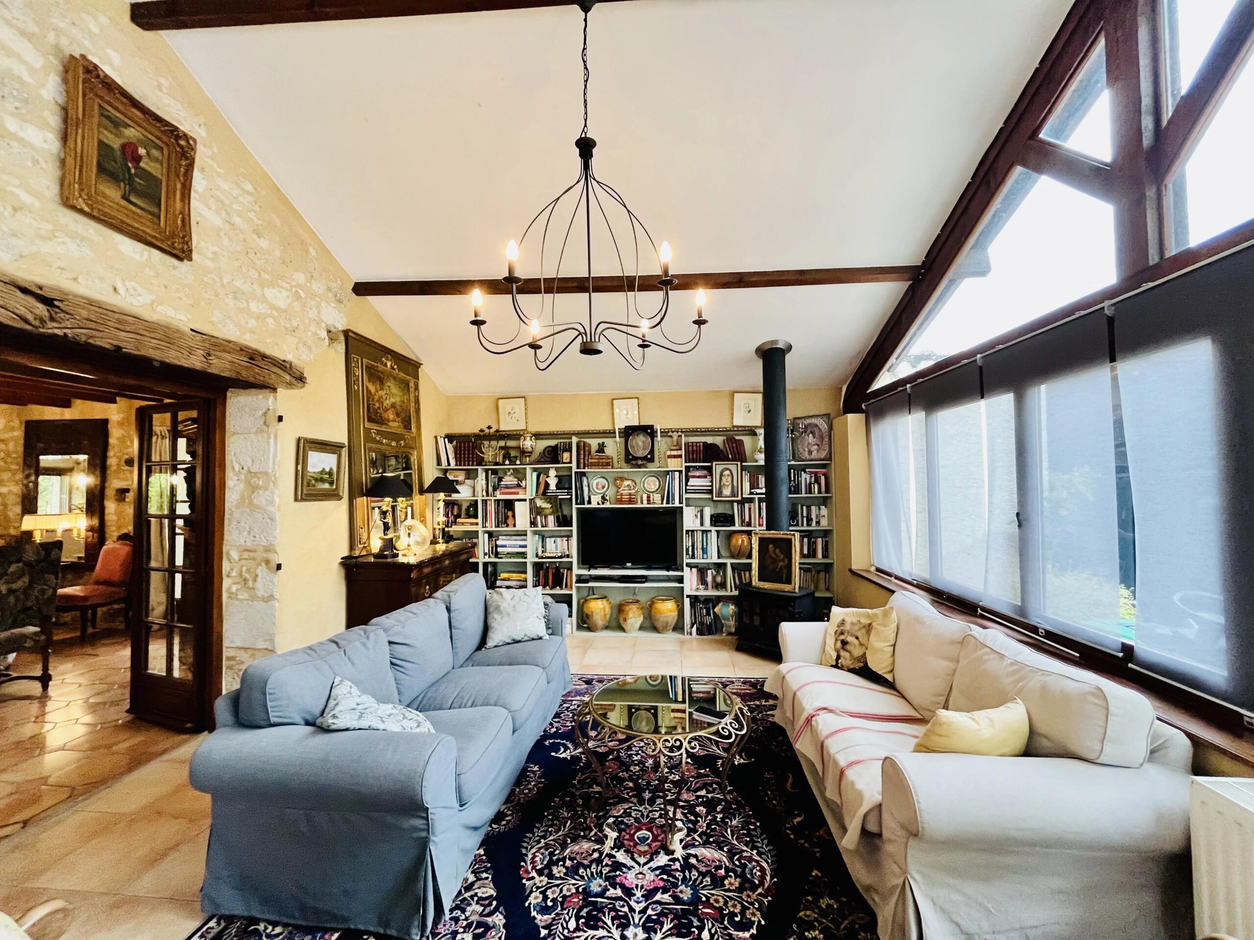 Elegant Home with Pool, Guest house and Far-Reaching Views, Aquitaine – France – BVI82484