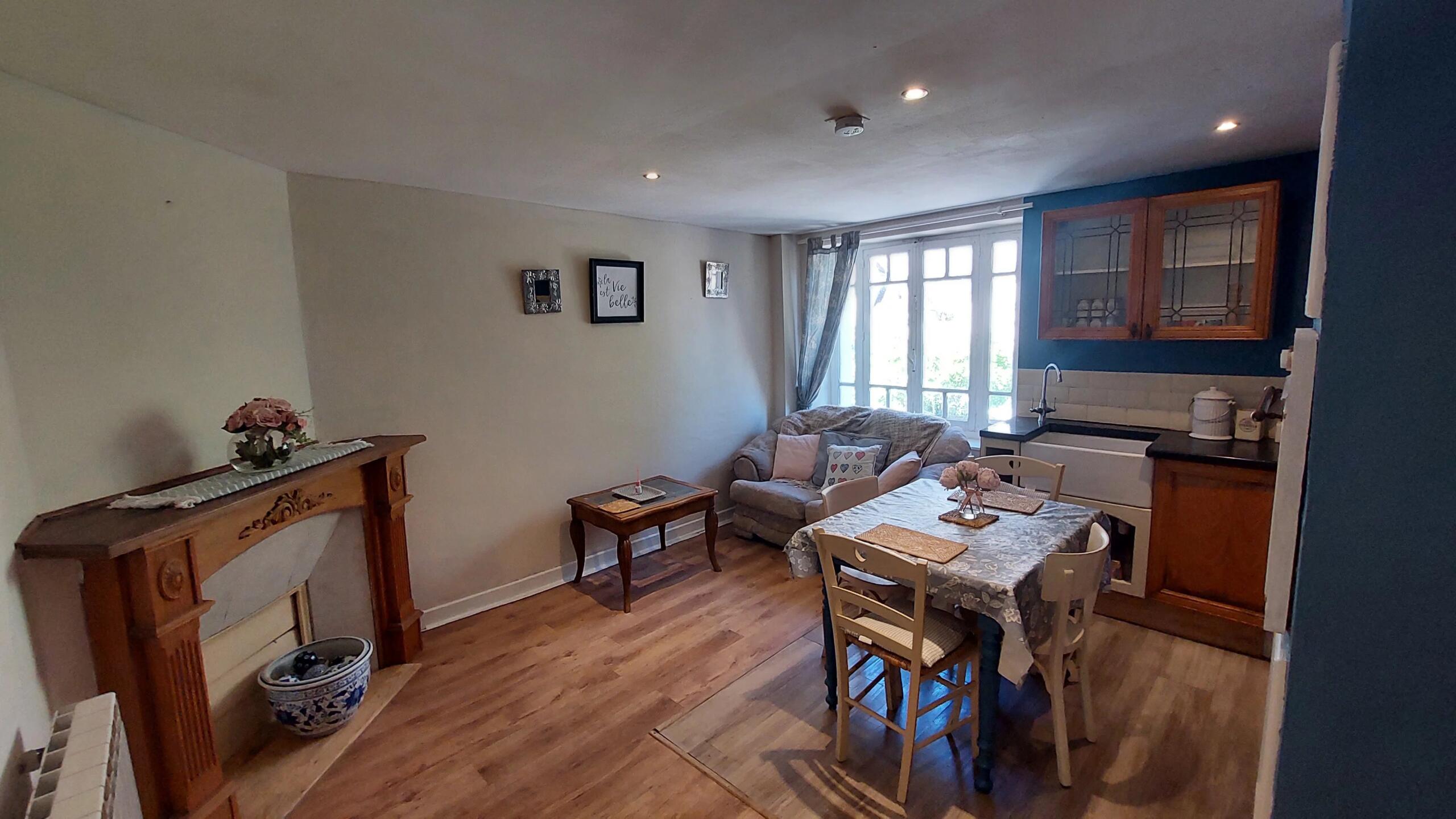 Bar-restaurant with self-contained apartments in very popular area of the Lot, Midi-Pyrénées – France – BVI76657